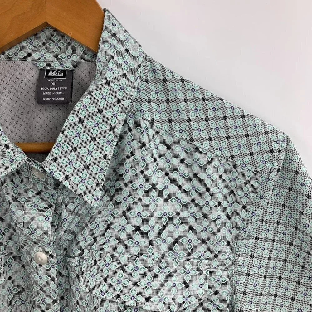 REI Co-op Sahara‎ Button Up Outdoor Short Sleeve Shirt in Asphalt Floral Size XL - Picture 3 of 10